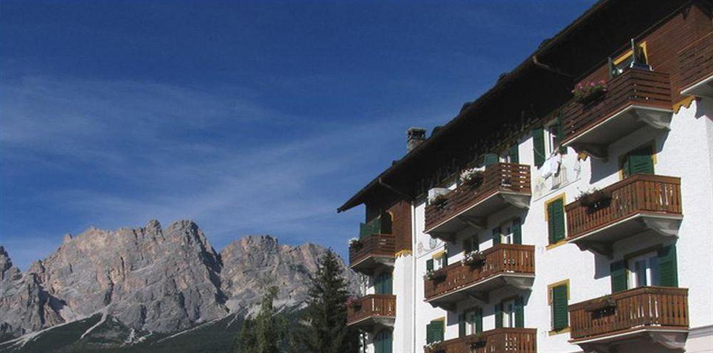 Serena Hotel